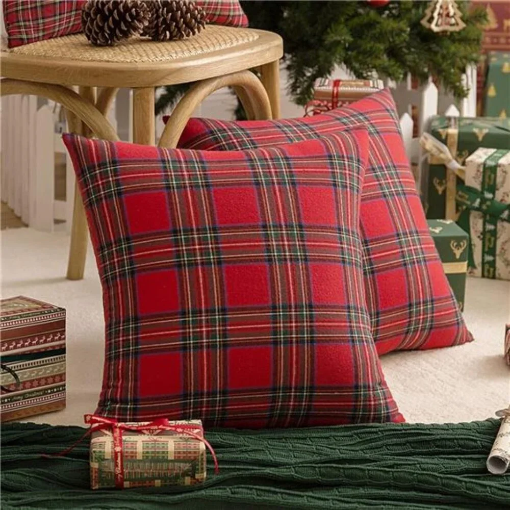 Pack of 2 Christmas Plaid Decorative Throw Pillow Covers Scottish Tartan Cushion